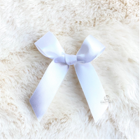 8cm Satin Bow WHITE 01 25PC