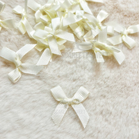 4cm Grosgrain Bow Ivory 810 50PC